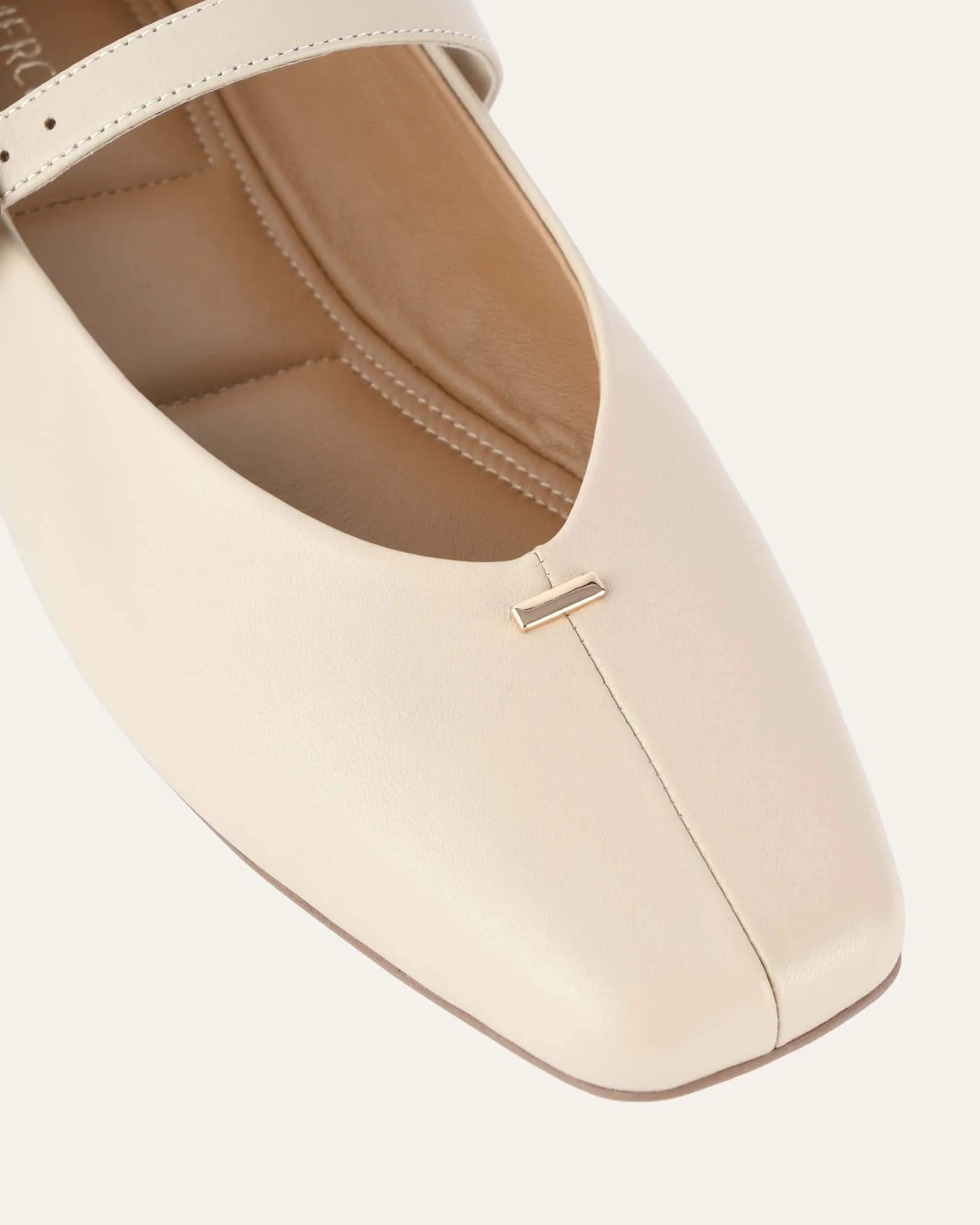 APRIL CASUAL FLATS SAND LEATHER