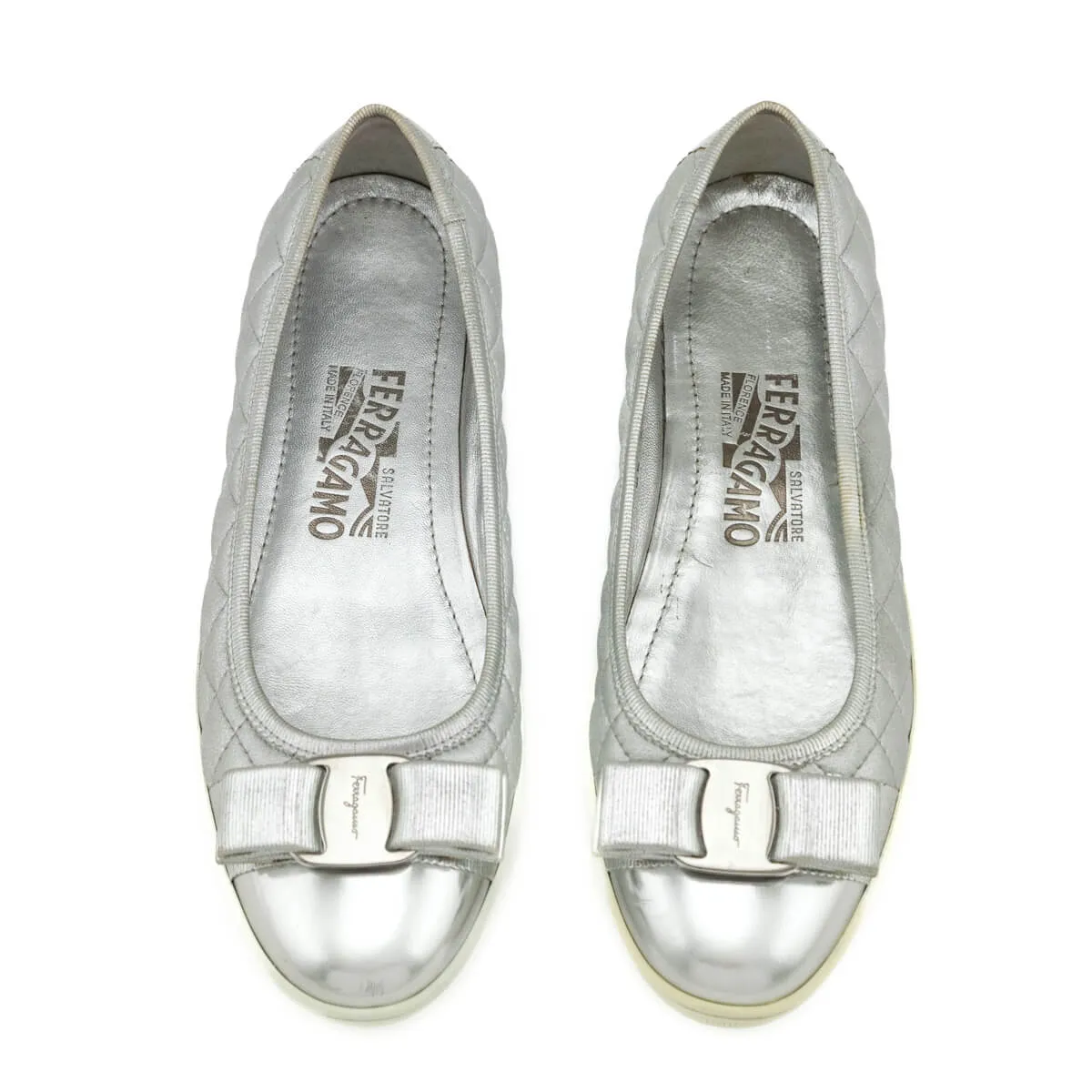 Ferragamo Silver Quilted Vara Bow Ballet Flats Size US 7 | IT 37