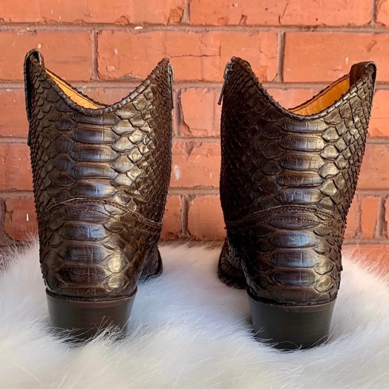 FRYE Deborah Snakeskin Python Exotic Zippered Ankle Bootie Boots