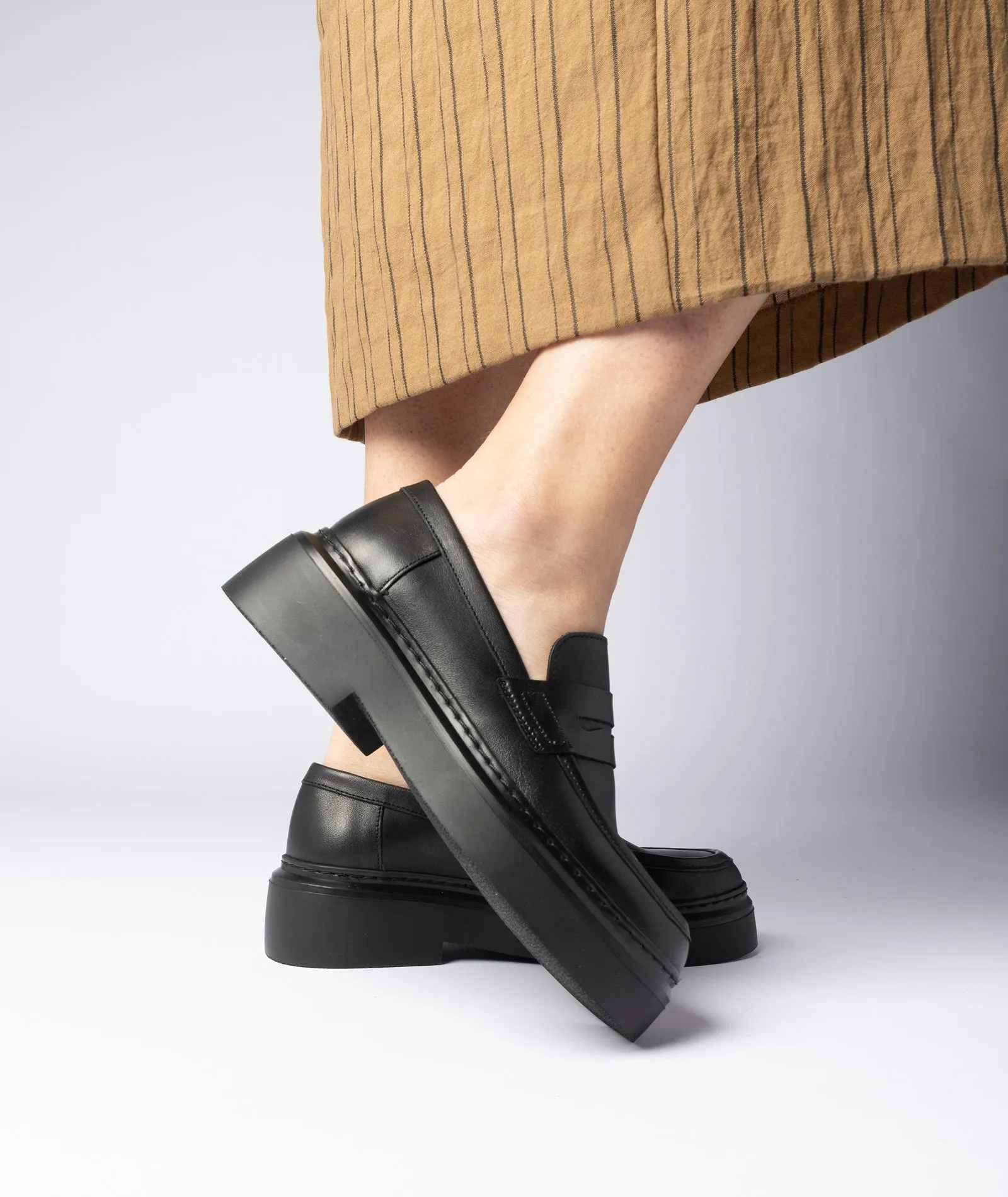 June Loafer - Black Leather / Black Sole