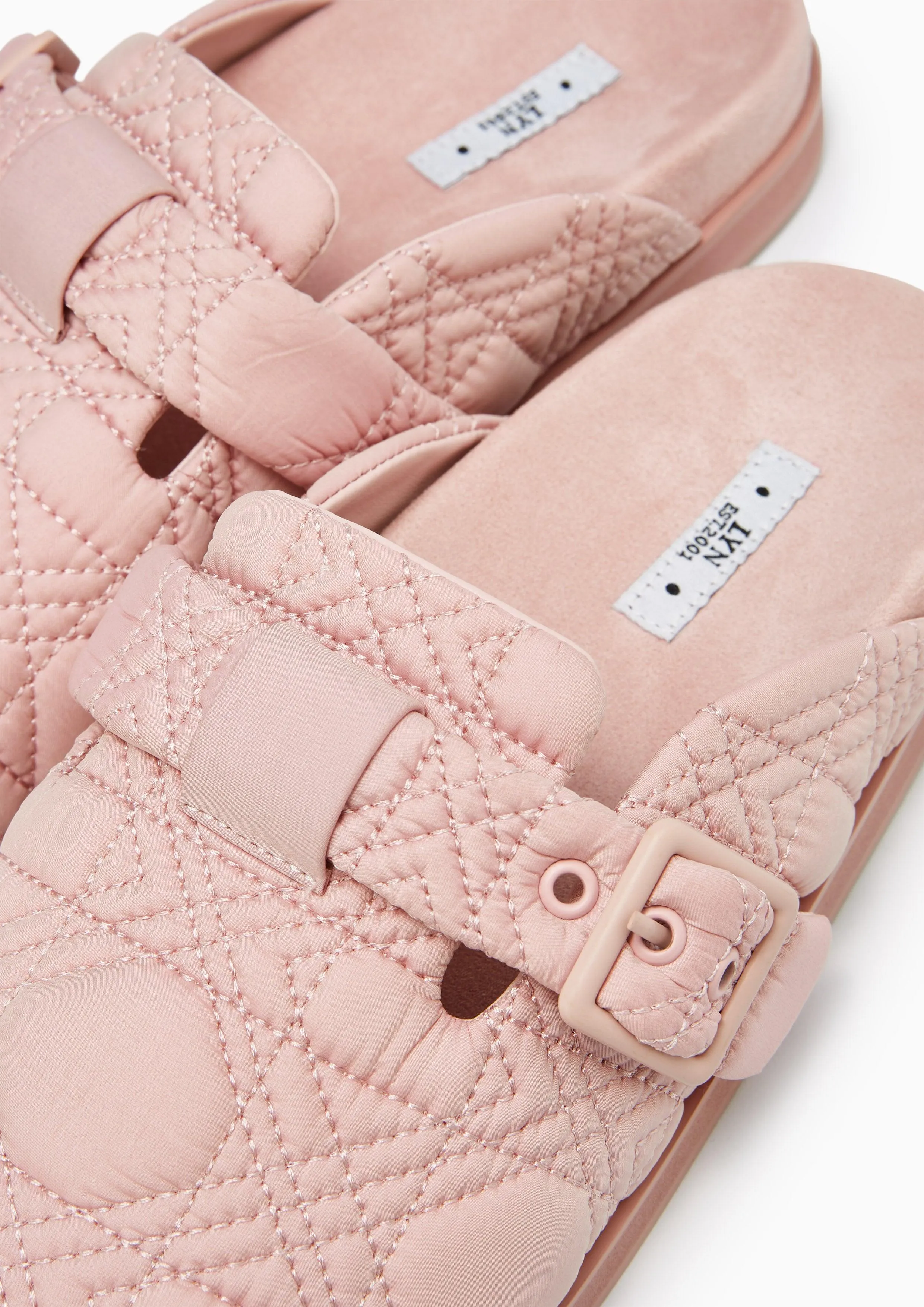 Kaia Flat Sandals Pink