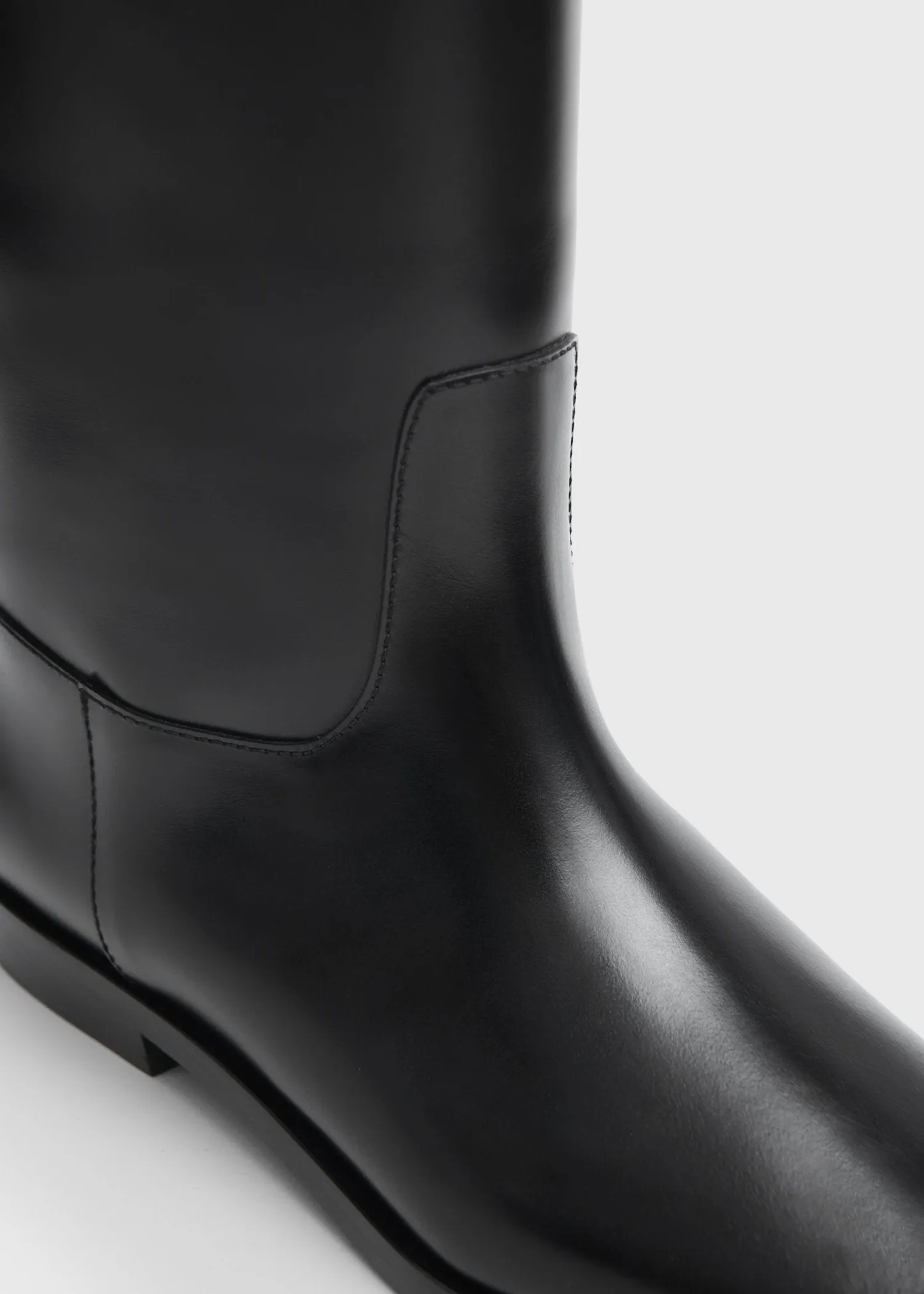 Leather riding boots black