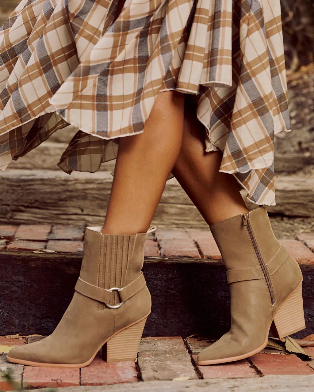 Neptune Western Ankle Boots