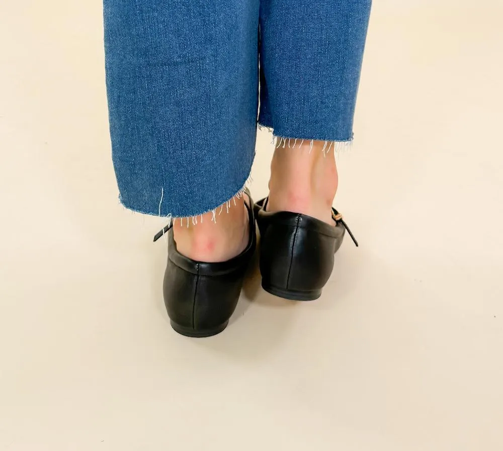 Reyes Toe Camp Black Ballet Flats