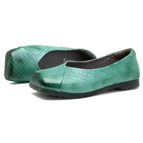 SOCOFY Retro Outdoor Slip On Leather Flats