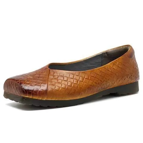 SOCOFY Retro Outdoor Slip On Leather Flats